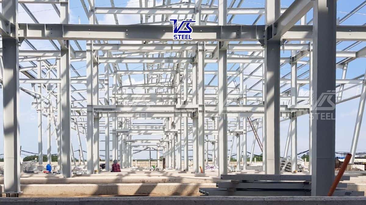 Yếu tố cần cân nhắc khi chọn vật liệu thép cho nhà thép tiền chế
